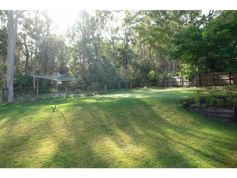9 Pulas Place, Bellbowrie QLD 4070